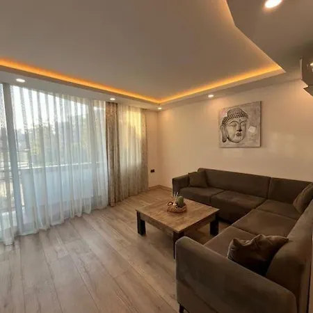 A Luxury Oasis In The Heart Of Kyrenia Daire